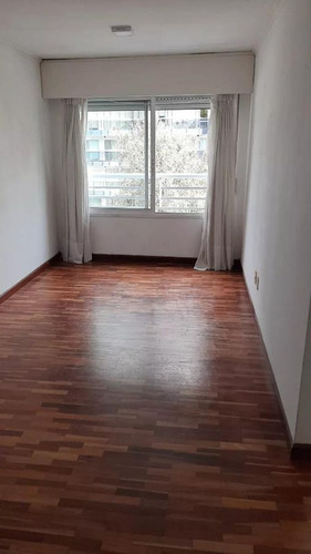 Apartamento En Alquiler De 1 Dormitorio C/ Cochera En Punta Carretas