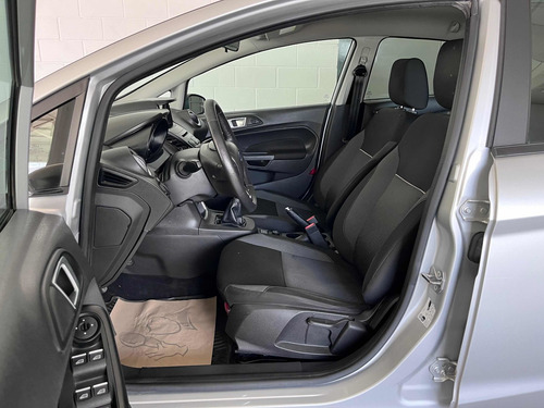 Imagen 23 de 25 de Ford Fiesta Kinetic Design 2018 1.6 Se