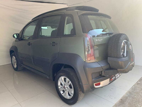 Imagem 4 de 10 de Fiat Idea Adventure Dual 2012