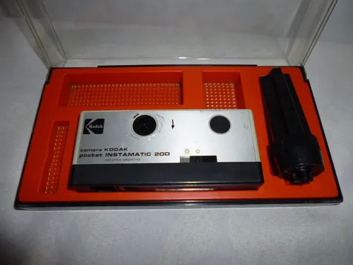 kodak instamatic 200 camera