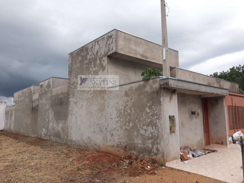 Casa A Venda No Bairro Centro Em Cedral - Sp. - 617-1