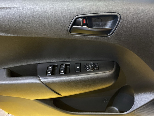 Imagen 22 de 25 de Kia Picanto 1.0
