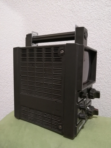 Imagen 3 de 10 de Mini Tv Portatil Panasonic Ranger 505 Tipo Militar De 1976