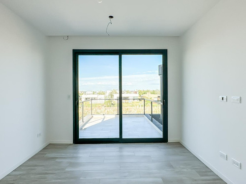 Imagen 20 de 30 de Casa En Venta De 4 Dormitorios, A Estrenar En Barrio Los Ceibos, Puertos Del Lago