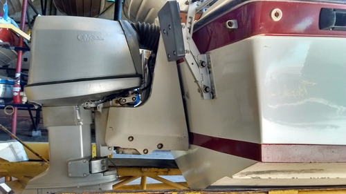 Imagen 16 de 19 de Bermuda Marama Cuddy Motor O.m.c. Seadrive 205 Hp
