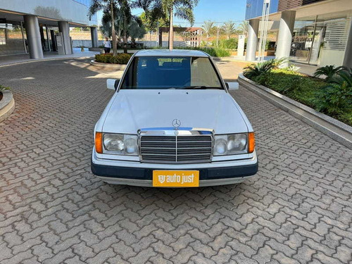 Imagem 2 de 15 de Mercedes-benz 230 E 2.3 4p 1992