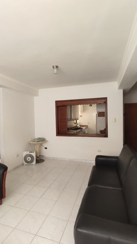 Se Vende Apartamento En Residencia Genesis, Urbanización La Trigaleña, Valencia