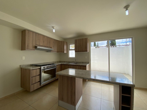 Casas De 3 Recamaras Con Roof Garden En Desarrollo Privado Con Acceso Controlado Y Casa Club Con Alberca En Ojo De Agua Tecamac Edomex