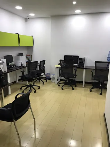 Oficina En Arriendo/venta En Chico Norte. Cod A1094025