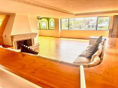 Lomas De Chapultepec, Penthouse De 750m2 En Dos Niveles, Muy Iluminado, 4 Amplias Recamaras Con Vestidor, Sala De T.v., Estudio, Terraza, 3 Lugares De Estacionamiento, Cuartos De Servicio. El E