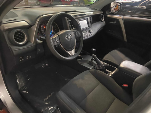 Imagen 11 de 12 de Toyota Rav4 Xle Xle