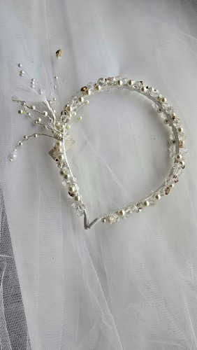 Tiara De Comunión. 15 O Cortejo. Bordada A Mano En Vidrio Blanco