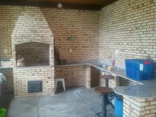 Junto Ao Centro, 3 Quartos Uma Suite. Finíssimo Acabamento.