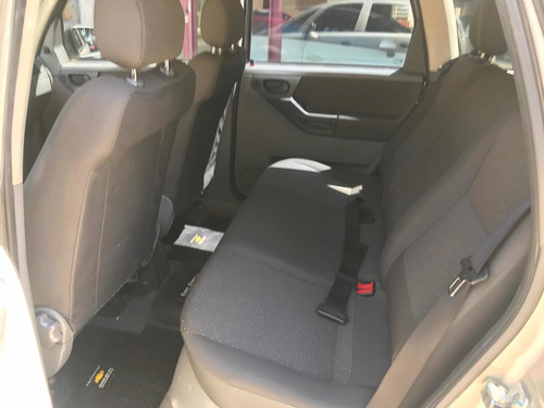 Imagen 10 de 16 de Chevrolet Meriva 2011 1.8 Gl Plus