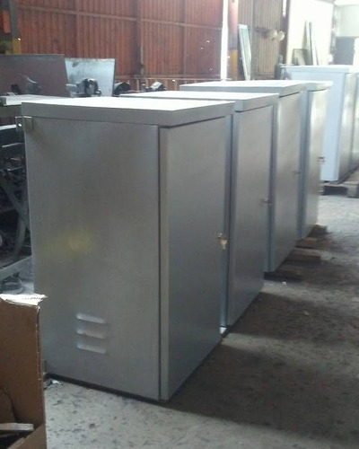 Imagen 4 de 8 de Caja Rack Dvr Data Fabricante A Medida Nema