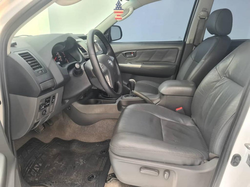 Imagem 7 de 10 de Toyota Hilux Srv Cd 2.7 4x4