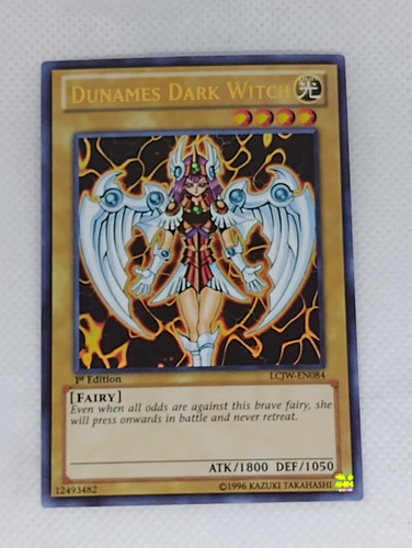 Dunames Dark Witch Ultra Rara Yugioh