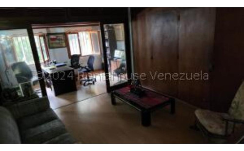#24-17046 Amplia Y Comoda Casa En Lomas De Chuao