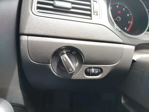 Volkswagen Jetta Comfortline Sedan Sec 2,0