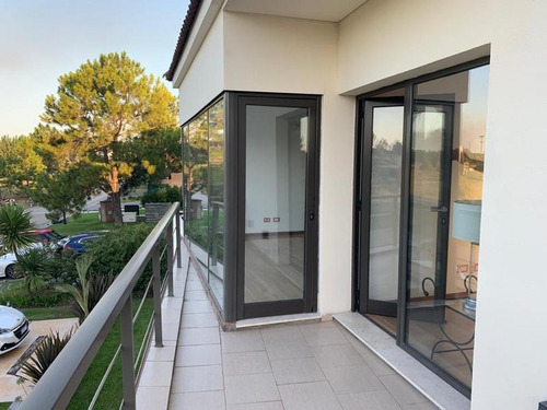 Imagen 18 de 29 de Venta Con Renta - Casa En Saint Thomas Este