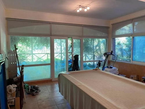 Casa En Venta - 2 Dormitorios 3 Baños - Cochera - 2.400mts2 - Sierra De Los Padres
