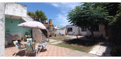 Venta Casa Quilmes 2 Flias.