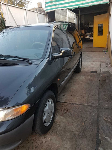 Chrysler Caravan 3.3 Se 3.3