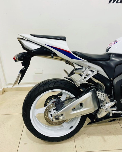 Imagem 9 de 14 de Honda Cbr 600 Rr