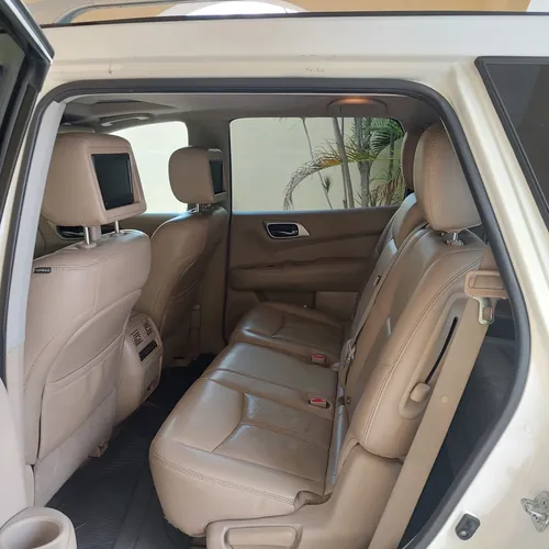 Nissan Pathfinder 3.5 Exclusive Mt
