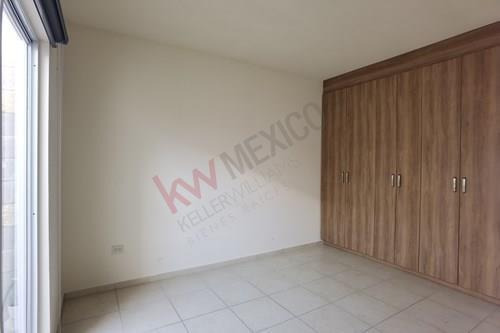 Imagen 13 de 25 de Casa De 4 Recamaras Con 4 Baños Completos Muy Amplia $12,000