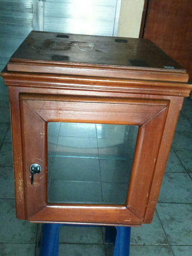 Mueble Exhibidor De Madera Y Vidrio