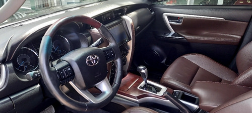 Toyota Sw4 2.8 Srx 177cv 4x4 7as At 2016