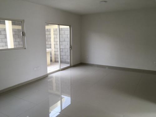 Casa En Venta En Los Arrayanes, Gómez Palacio, Durango