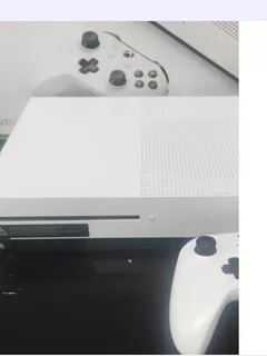 Xbox One S 1tb 4k + 1 Joystick