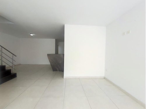 Casa En Venta En Los Patios. Cod V28015