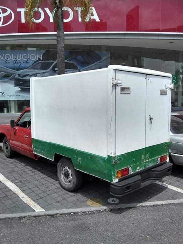 Imagen 7 de 9 de Nissan Camiones Caja Seca Cerrada