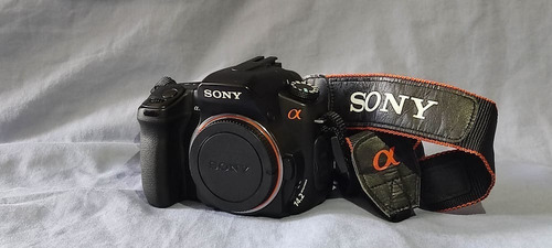 Imagen 3 de 9 de Equipo De Fotografía Con Cámara Sony Alpha 350 + Accesorios