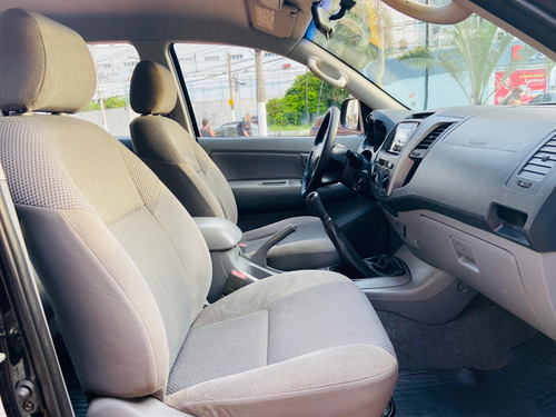 Toyota Hilux 3.0 Srv Cab. Dupla 4x2 4p