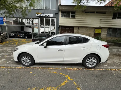 Mazda 3 2.0 Touring At