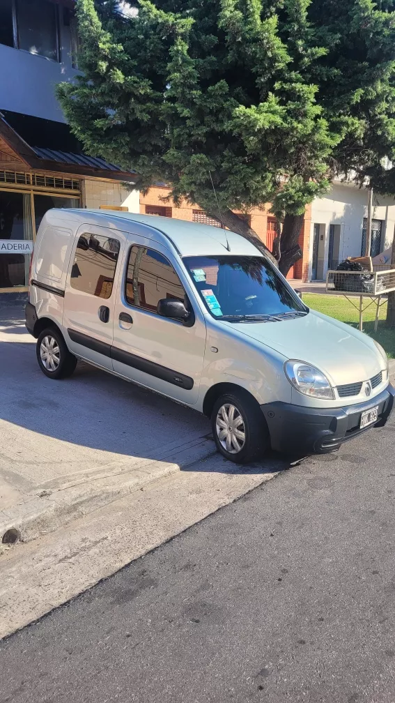 Renault Kangoo 1.5 2 Furgon Confort Cd Da Svt 1plc