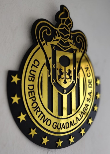 Cuadro Escudo Chivas Estrellas  Mdf Dorado Espejo 33 X 39 Cm