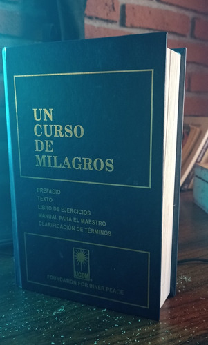 Libro Un Curso De Milagros Tapa Dura