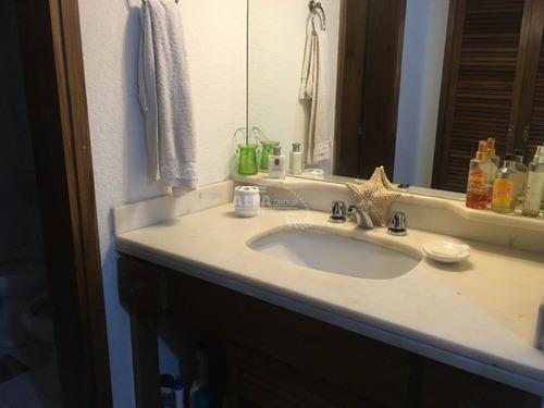 Imagen 20 de 28 de Apartamento En Venta En Punta Del Este, Mansa, Frente Al Mar! - Punta Del Este Peninsula