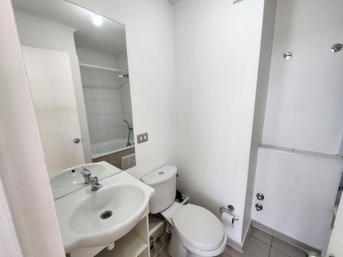 En Arriendo Departamento De 2 Habitaciones La Cisterna.