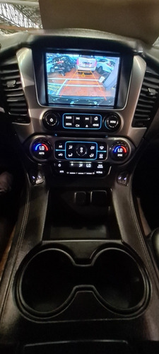 Imagen 12 de 15 de Chevrolet Tahoe 5.3 Lt V8 2da Cubo At 2015