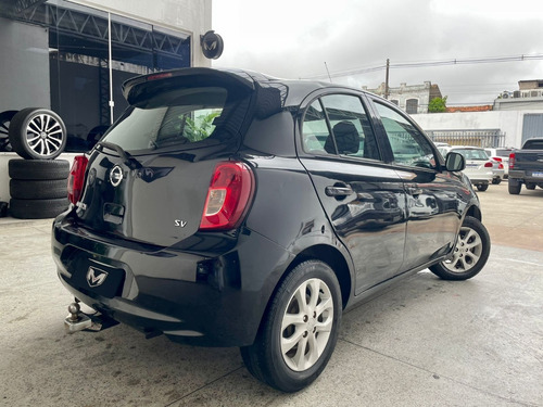 Imagem 3 de 10 de Nissan March 1.0 S 12v Flex 4p