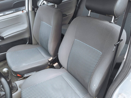 Imagem 8 de 10 de Chevrolet Classic 1.0 Mpfi Ls 8v Flex 4p Manual