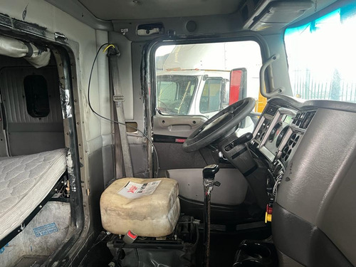 # 4846 Kenworth T660 2016