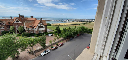 Imagen 4 de 12 de Departamento 3 Ambientes Con Dependencia Vista Panorámica Al Mar Y Golf