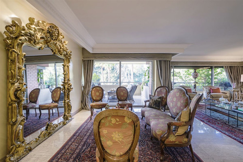 Departamento En Venta De 4 Dorm. En Las Condes